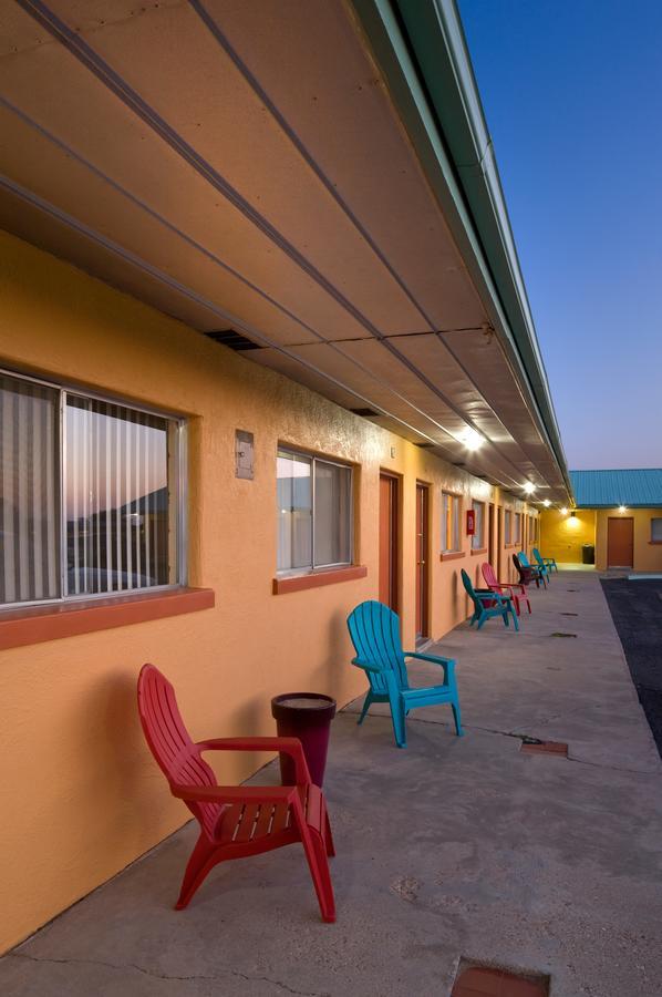 Sunset Motel Moriarty ภายนอก รูปภาพ