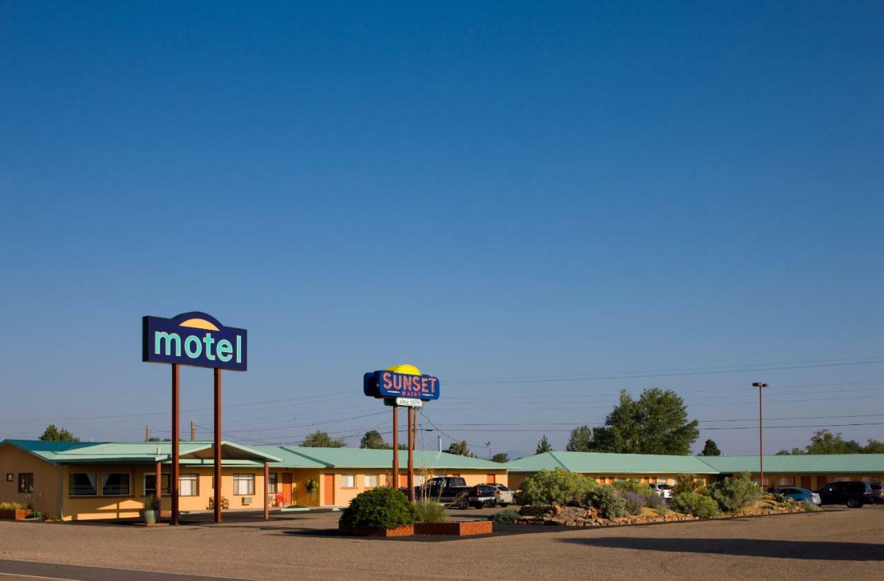 Sunset Motel Moriarty ภายนอก รูปภาพ